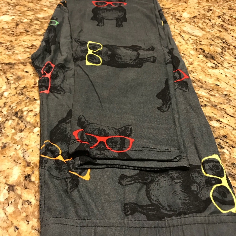 Girls Best Friend Leggings - Picture 3 of 4